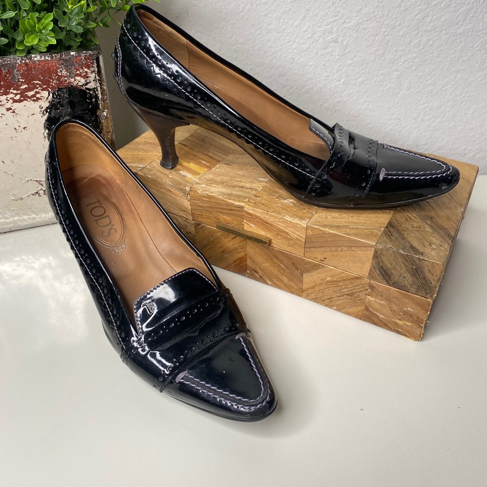 Tod's Black Patent Leather Pointed Toe Kitten Heel Loafer Pumps‎ Size 7.5